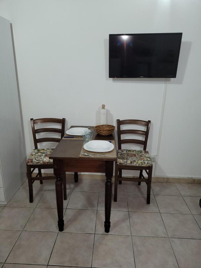דירות סירקוזה Casetta Lucilla מראה חיצוני תמונה
